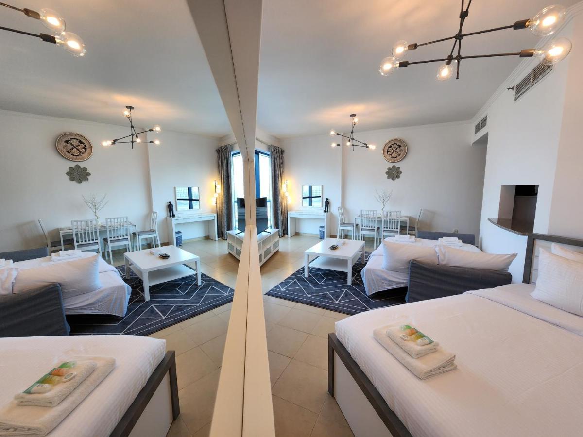Bright & Valuable, Close To Metro Station Dubai Exterior photo
